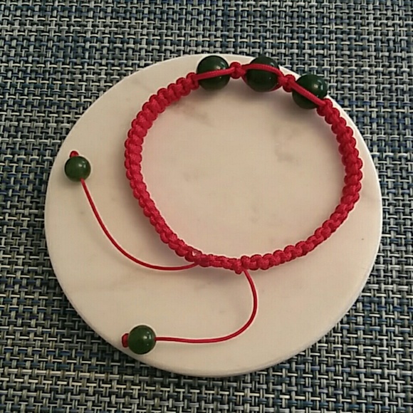 Canadian Nephrite Jade Chinese Red String Bracelet - Picture 7 of 8